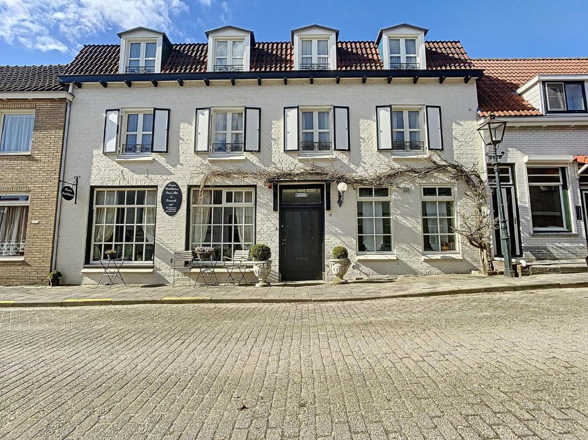 B&B Petit Chateau - Stijlvol Verblijf Centraal Gelegen In Zeeuws Vlaanderen Biervliet Exterior photo
